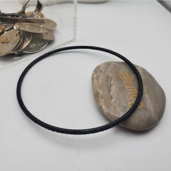 Gothic emo goth grunge‎ bracelet bangle black - Picture 1 of 2